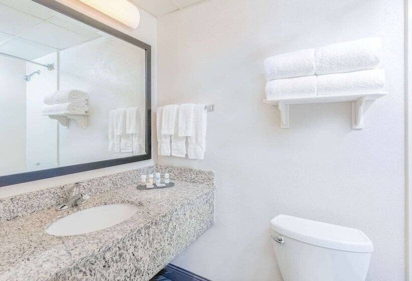 فندق La Quinta By Wyndham Clifton/rutherford
