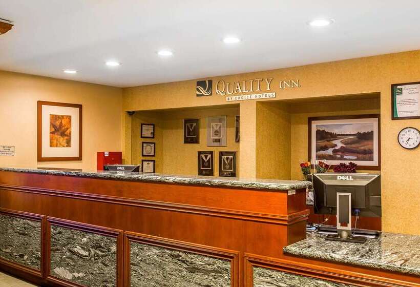호텔 Quality Inn Near China Lake Naval Station