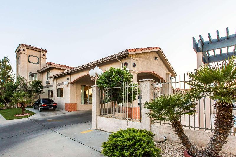 호텔 Quality Inn Near China Lake Naval Station