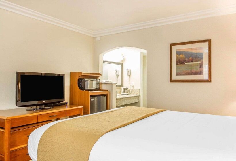 فندق Quality Inn Sacramento Convention Center