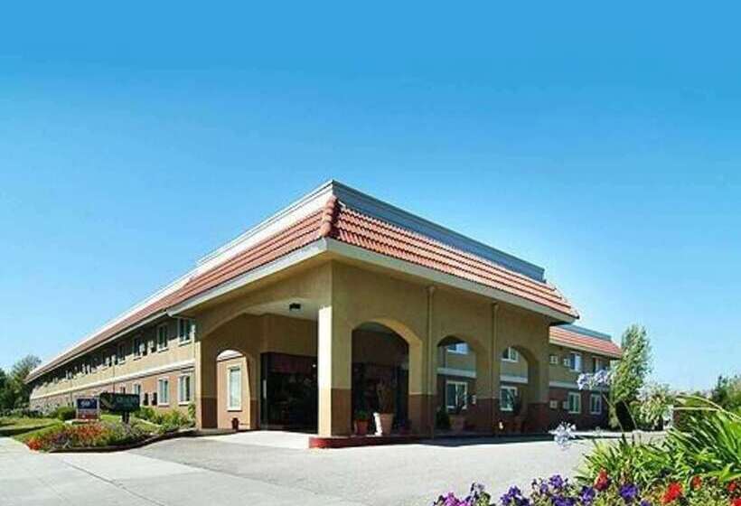 בית מלון כפרי Quality Inn Santa Clara Convention Center