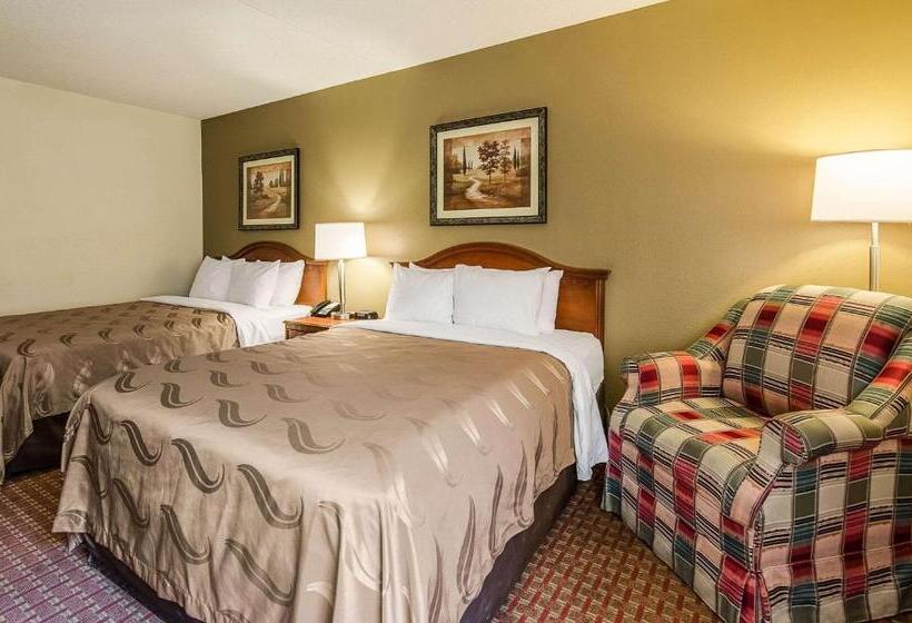 호텔 Quality Inn & Suites Lexington Near I 64 And I 81