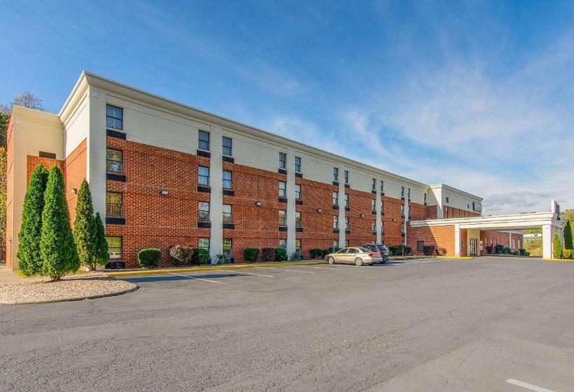 호텔 Quality Inn & Suites Lexington Near I 64 And I 81
