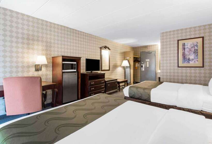 هتل Quality Inn