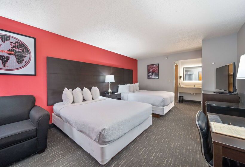 هتل Ramada By Wyndham Sioux Falls Airport Waterpark Resort & Event Center