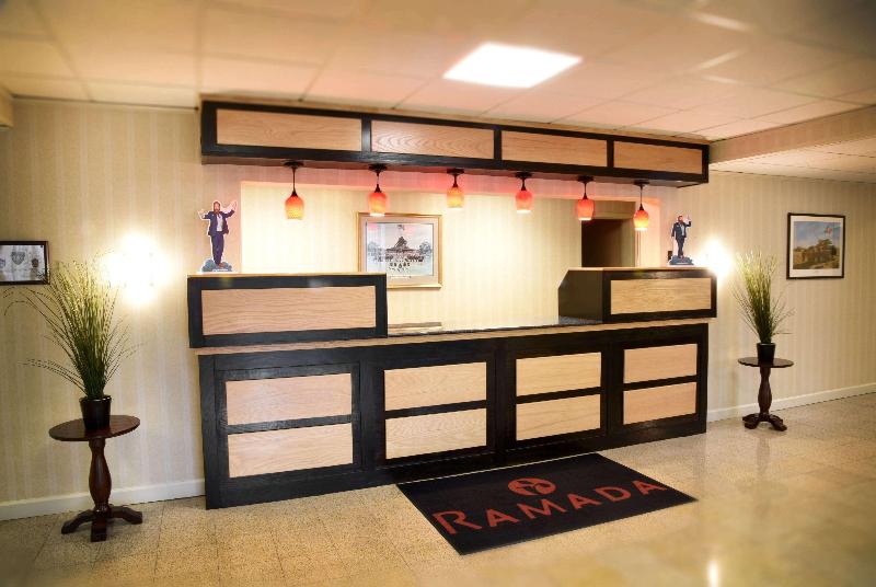 فندق Ramada By Wyndham Triangle/quantico