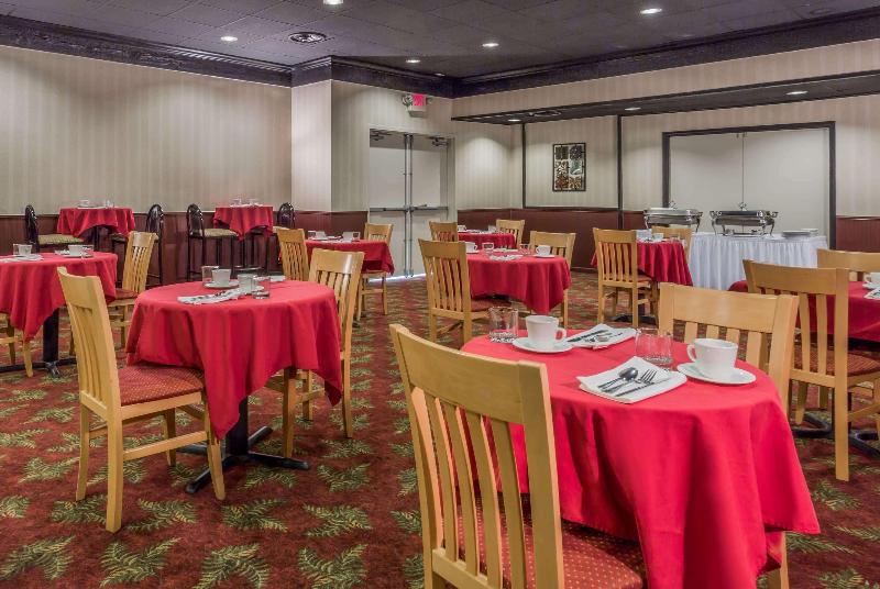 فندق Ramada By Wyndham Triangle/quantico