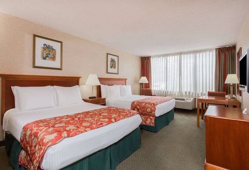 فندق Ramada By Wyndham Triangle/quantico