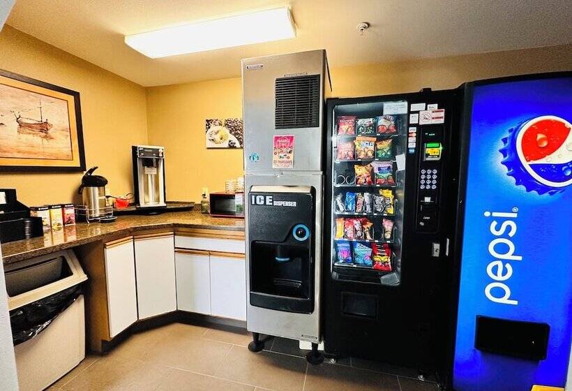 فندق Coratel Inn And Suites By Jasper Ocean Shores