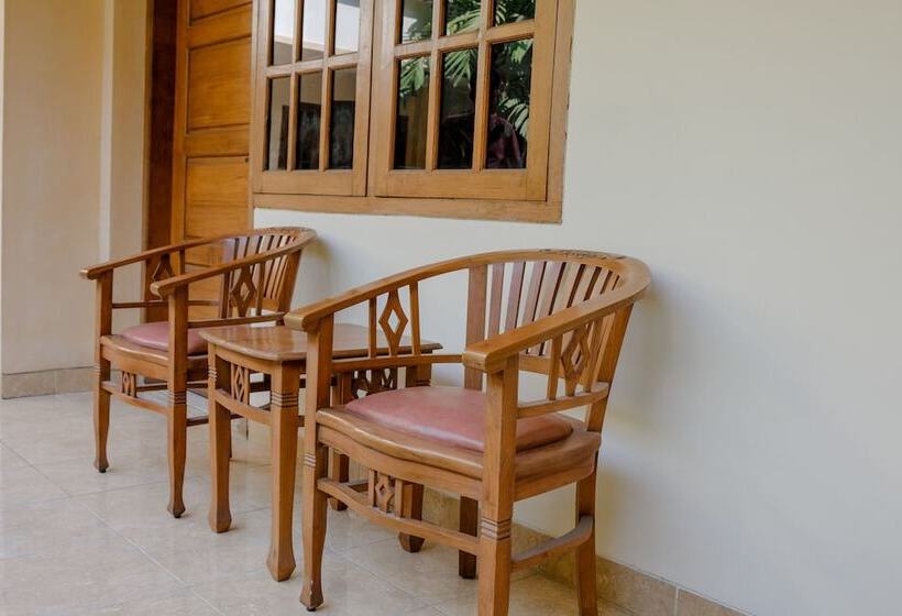 فندق Sarangan Permai By Oyo Rooms