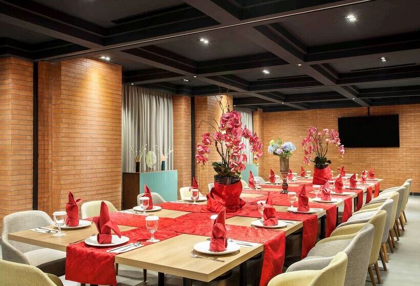 هتل Ibis Styles Bekasi Jatibening