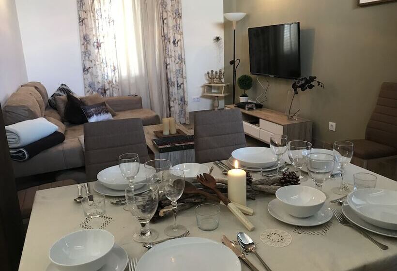 Villa Chill In