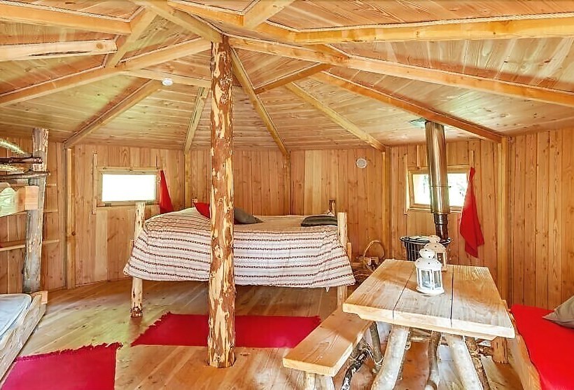住宿加早餐  Cabanes Et Yourtes De La Vallée De L Ance