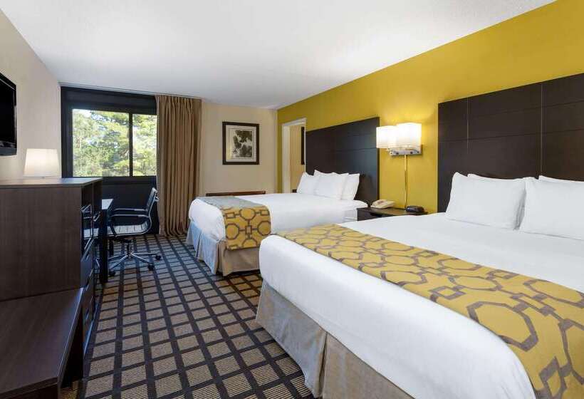 ホテル Baymont By Wyndham Queensbury/lake George