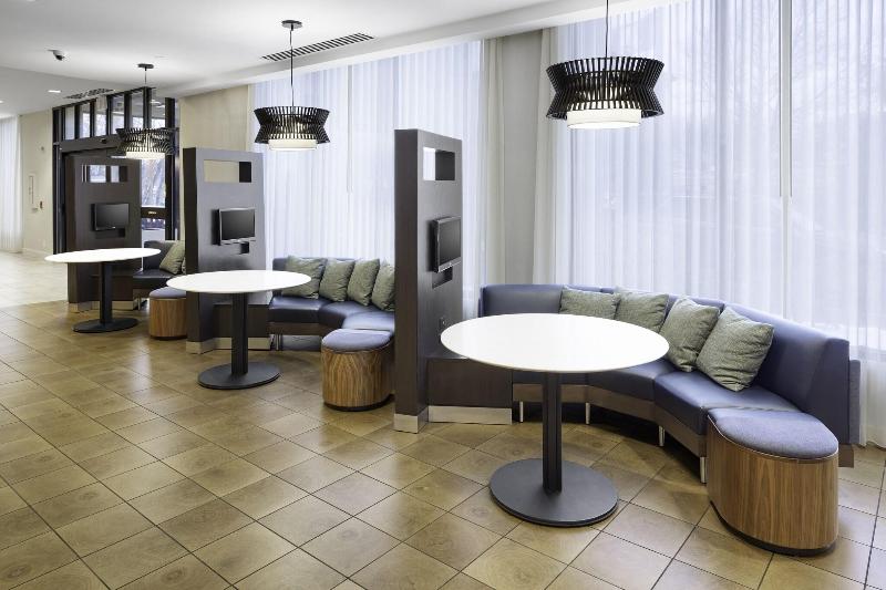 ホテル Courtyard Shelton