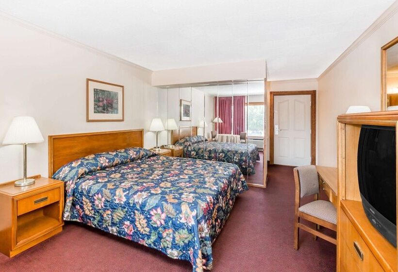 هتل Knights Inn & Suites South Sioux City