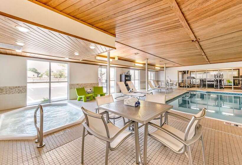 فندق Quality Inn & Suites University Fort Collins