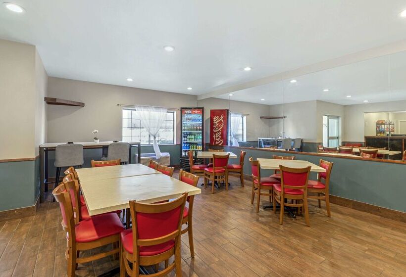Отель Quality Inn Denver Tech Center