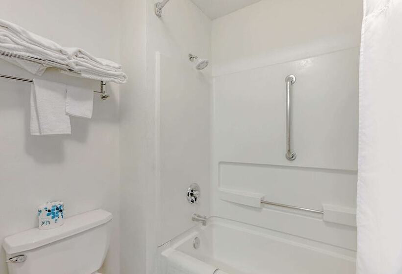Отель Quality Inn Denver Tech Center