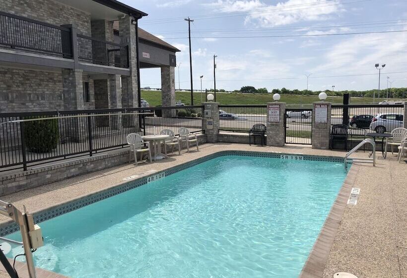 ホテル Quality Inn I 10 East Near Frost Bank Center