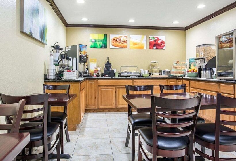 هتل Quality Inn San Diego I 5 Naval Base