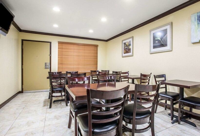 هتل Quality Inn San Diego I 5 Naval Base