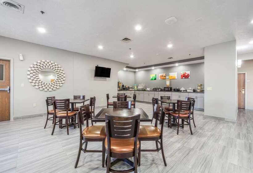 هتل Quality Inn & Suites West Omaha   Ne Linclon
