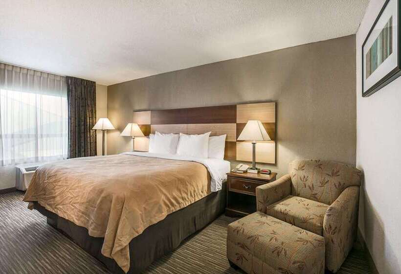فندق Quality Inn & Suites Near Lake Eufaula