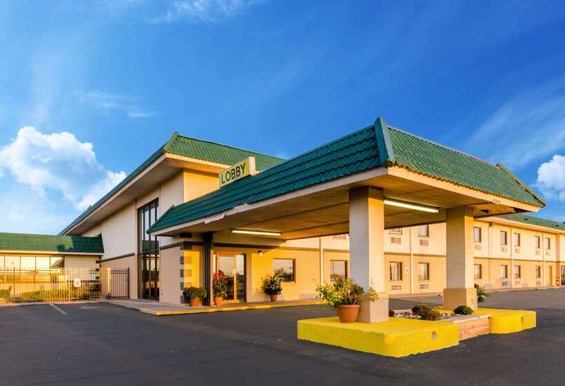 هتل Quality Inn & Suites Salina