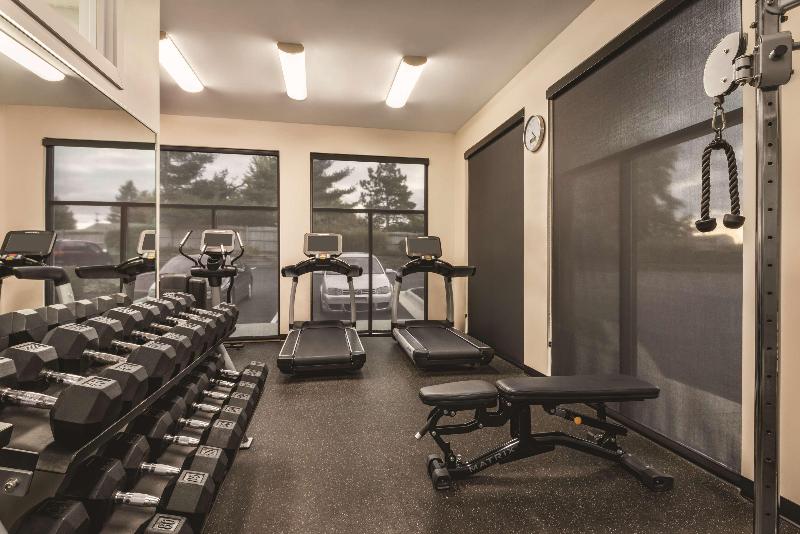 Radisson Hotel & Conference Center Rockford