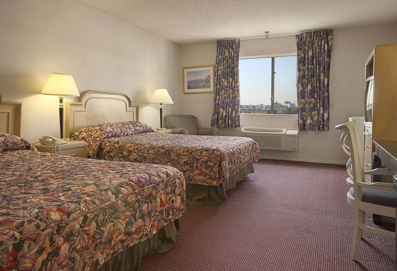 فندق Ramada By Wyndham Los Angeles/wilshire Center