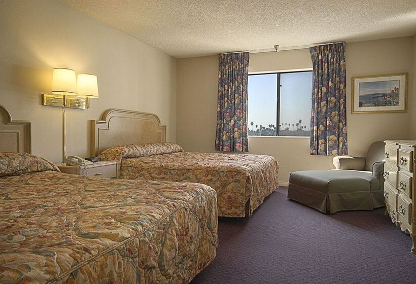 فندق Ramada By Wyndham Los Angeles/wilshire Center