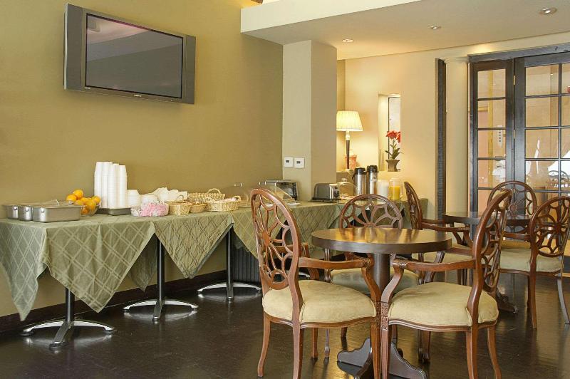 فندق Ramada By Wyndham Los Angeles/wilshire Center