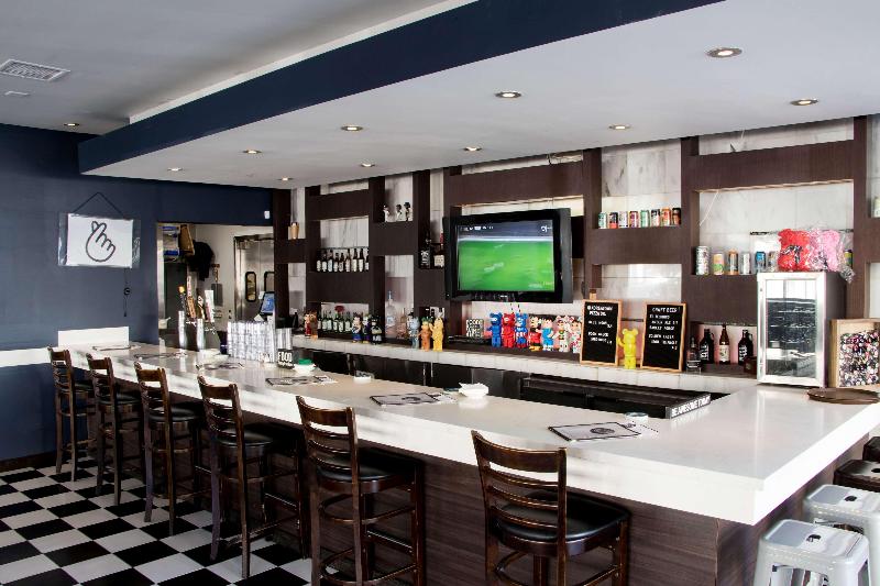 فندق Ramada By Wyndham Los Angeles/wilshire Center