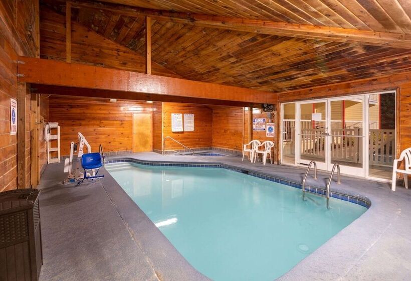 هتل Ramada By Wyndham Maggie Valley