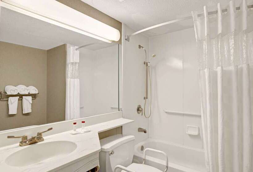 ホテル Ramada By Wyndham Parsippany
