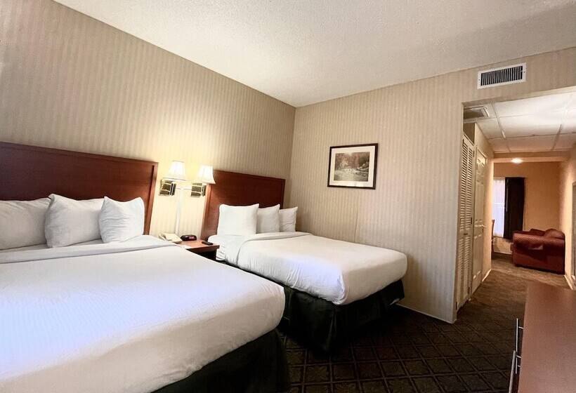 فندق Ramada By Wyndham South El Monte