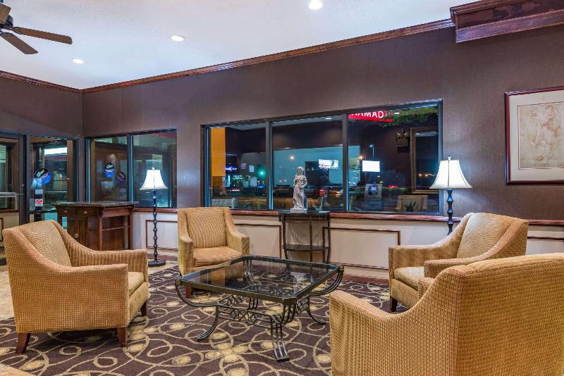 فندق Ramada By Wyndham West Atlantic City