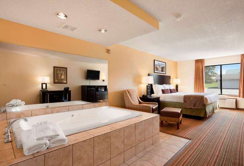 هتل Ramada By Wyndham Wisconsin Dells I 90