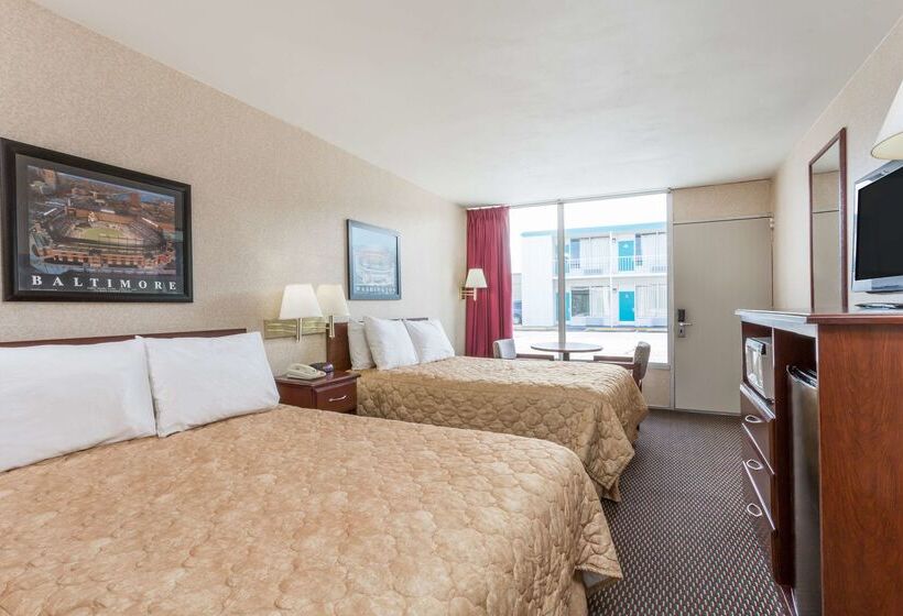 هتل Ramada Limited Norfolk