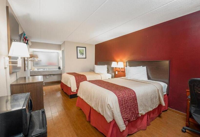 בית מלון כפרי Red Roof Inn Jackson Downtown  Fairgrounds