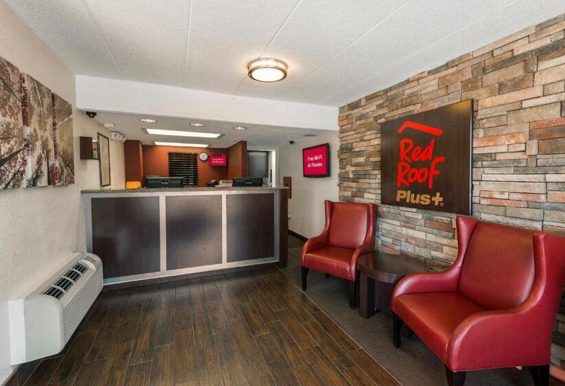 هتل Red Roof Inn Plus+ St Louis   Forest Park/ Hampton Ave