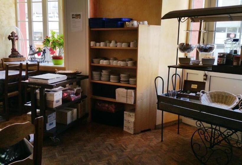 ユースホステル La Vieille Auberge
