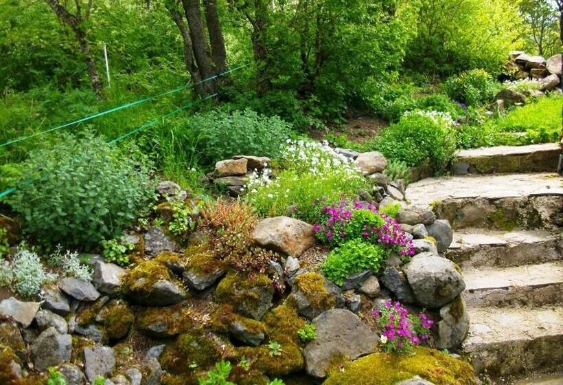 مبيت وإفطار Le Clos Des Pierres Rouges