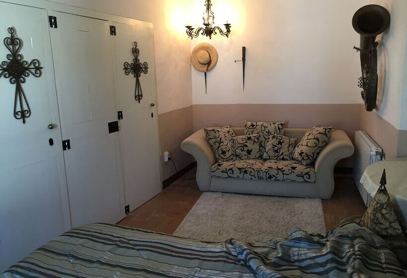 بنسيون El Asiento Del Azar