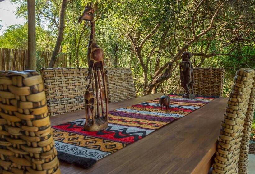 בית מלון כפרי Panzi Lodge