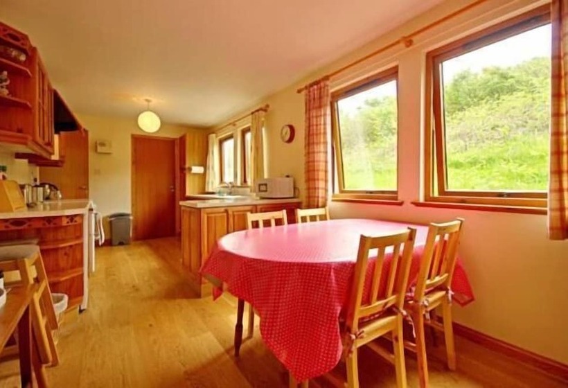 Steading Holidays   Eilean Feoir