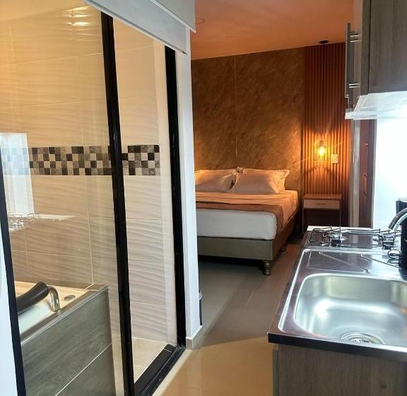 هتل On Apartasuites