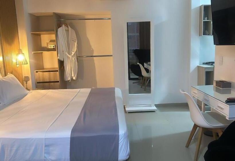 هتل On Apartasuites