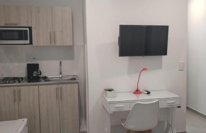 هتل On Apartasuites